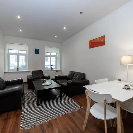 Bright & Cozy Retreat דירה ריגה