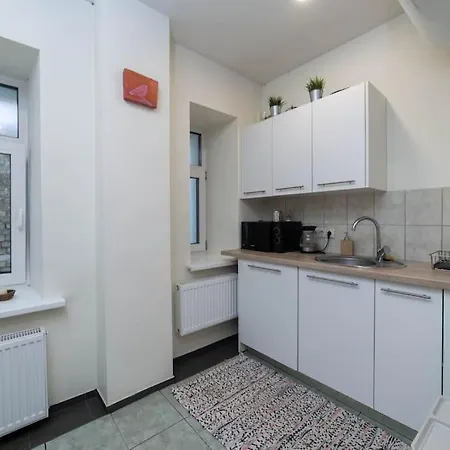 דירה Bright & Cozy Retreat *