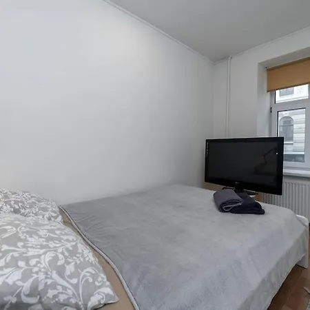 דירה Bright & Cozy Retreat