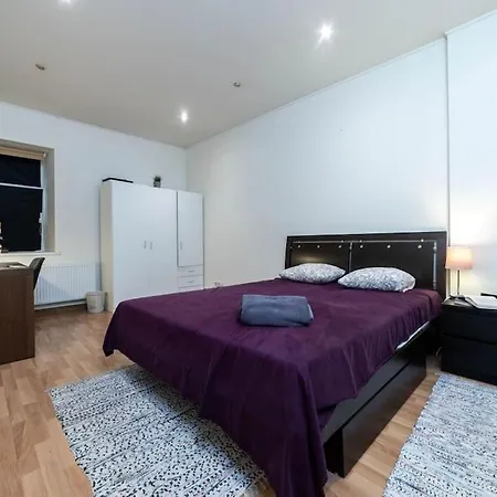 Bright & Cozy Retreat Apartment
